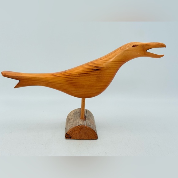 Vintage Carved Wood Seagull, Acadian Handcrafts Shorebird Sculpture, home decor - Picture 11 of 11